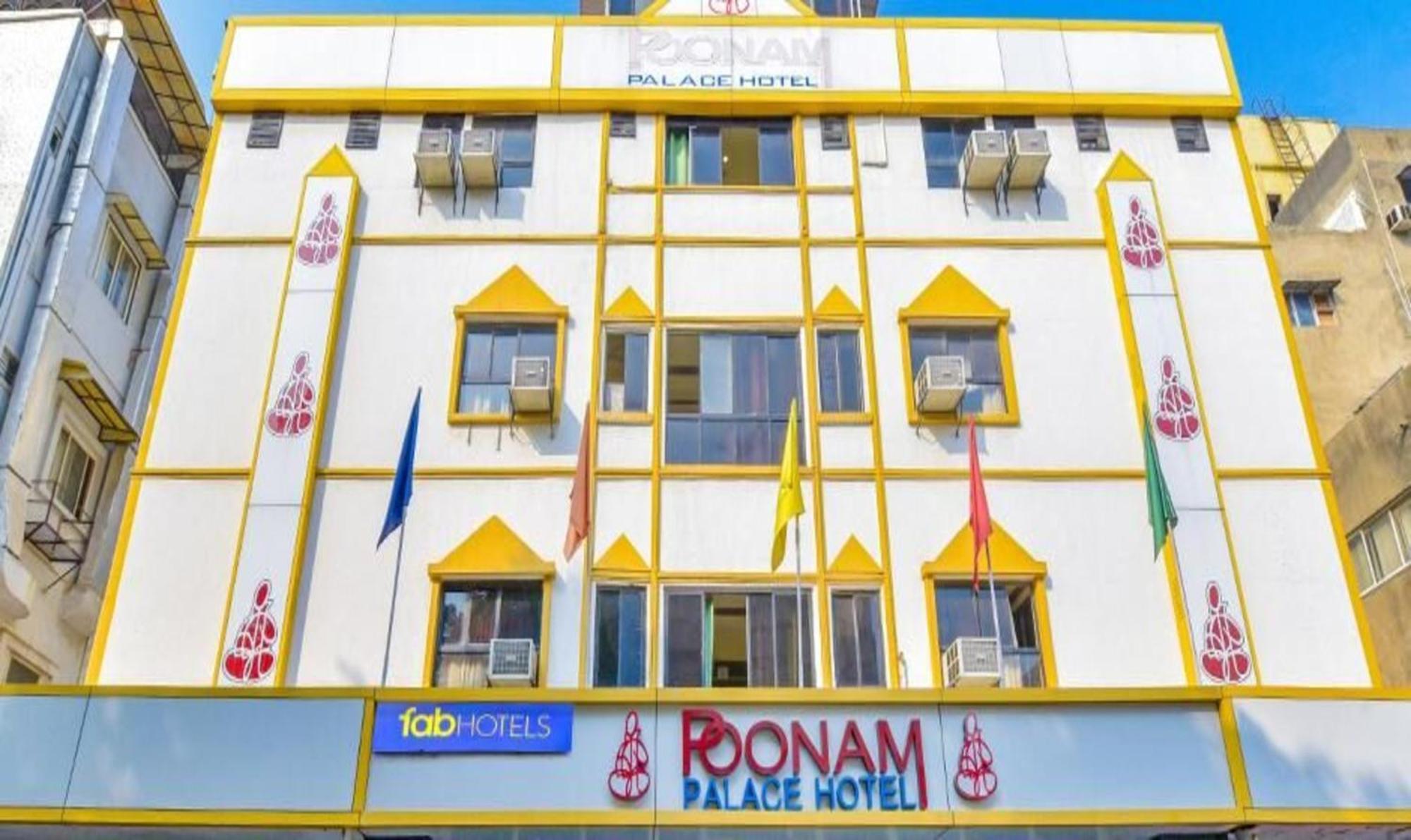 Fabexpress Poonam Palace Ahmedabad Exterior foto